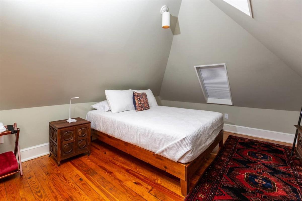 Renowned Historic Home Downtownacross From Park Winston-Salem Buitenkant foto