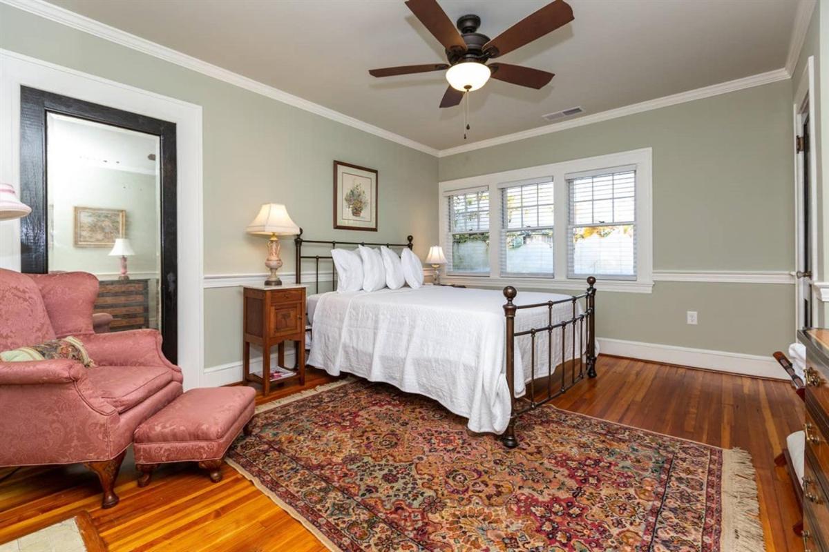 Renowned Historic Home Downtownacross From Park Winston-Salem Buitenkant foto